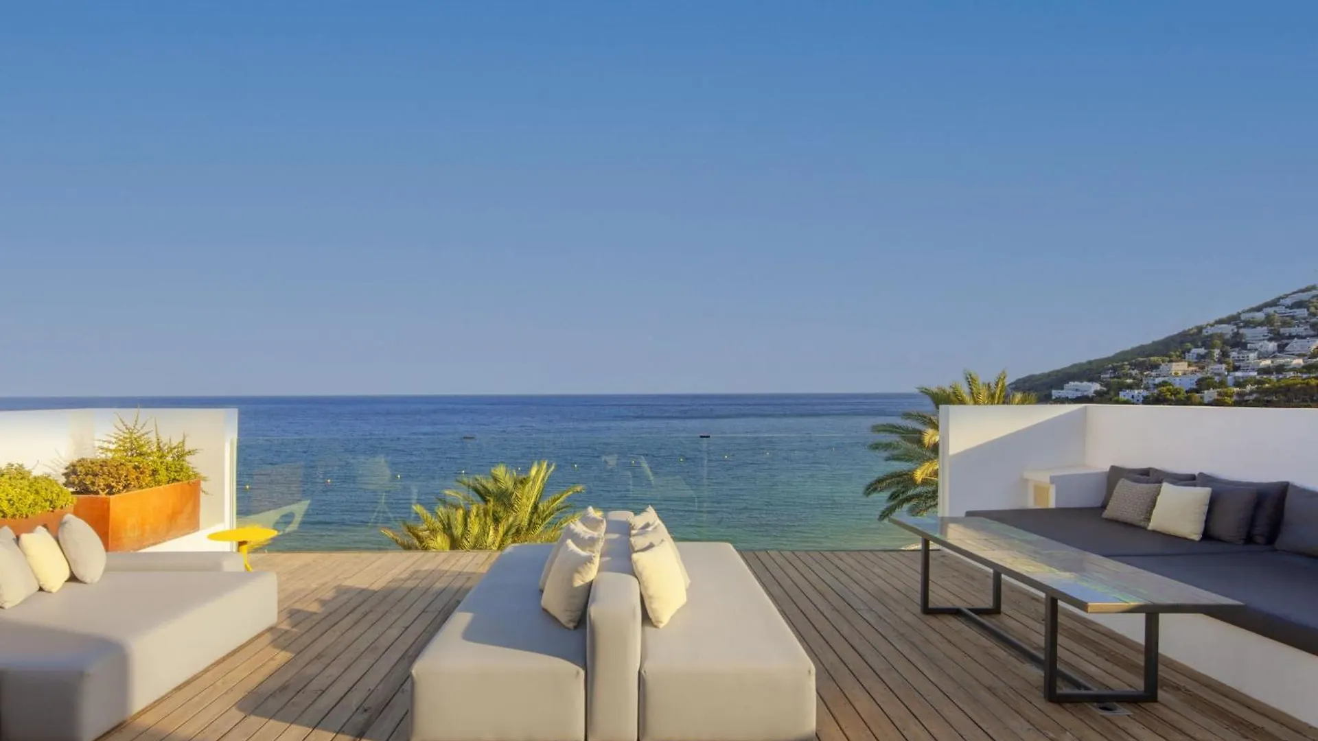 W Ibiza Hotel Santa Eularia des Riu