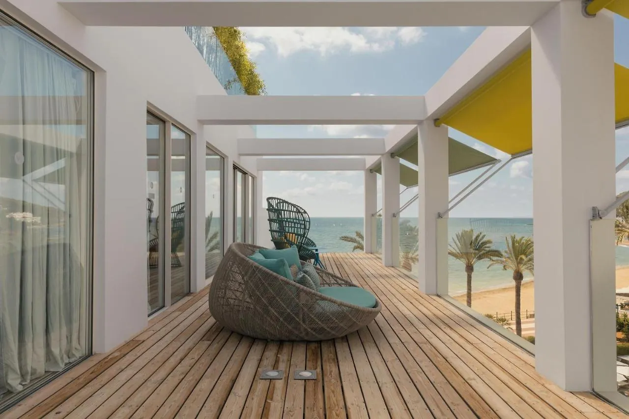 W Ibiza Hotel Santa Eularia des Riu 5*,
