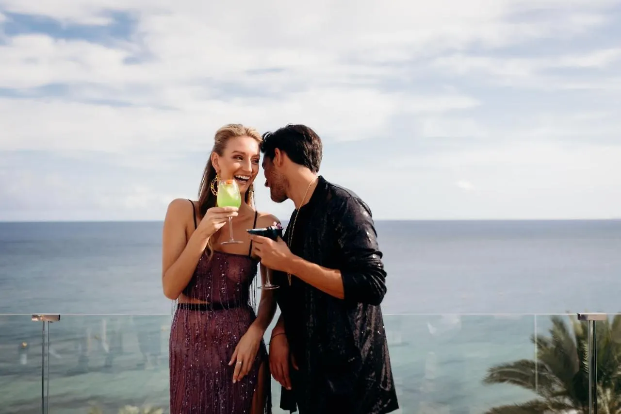 W Ibiza Otel Santa Eularia des Riu