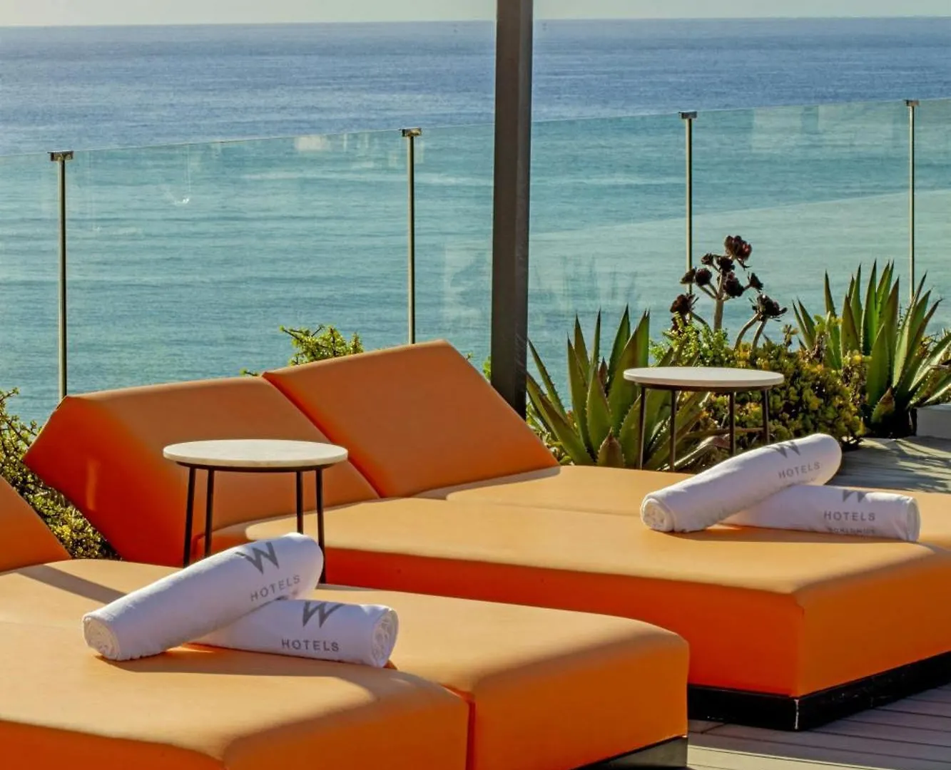 W Ibiza Hotel Santa Eularia des Riu